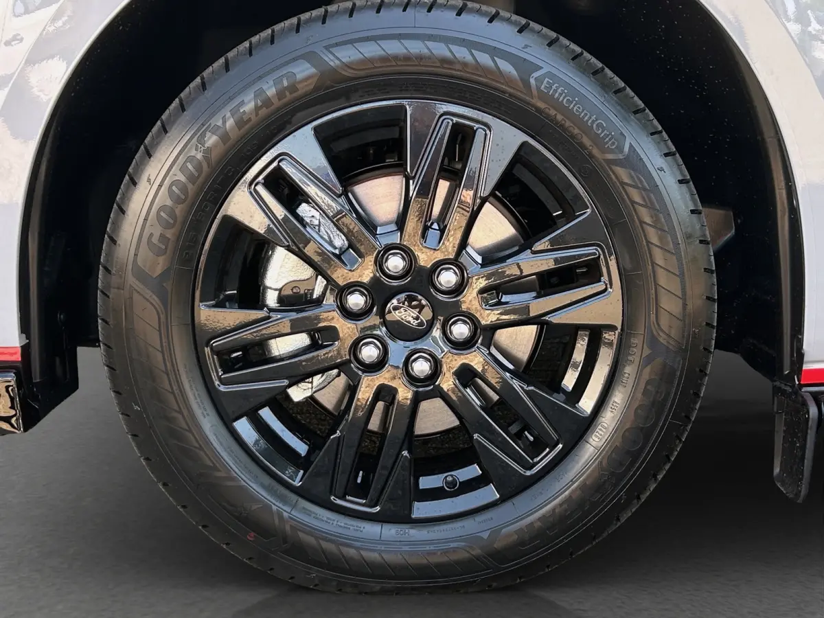 320 L2 Grey Platinum Plug-in Hybrid | 0,99% Financial Lease | Dubbel Cabine | Direct Leverbaar | Lederen Bekleding
