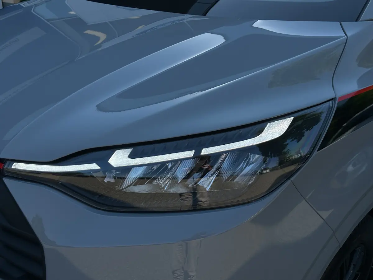 320 L2 Grey Platinum Plug-in Hybrid | 0,99% Financial Lease | Dubbel Cabine | Direct Leverbaar | Lederen Bekleding