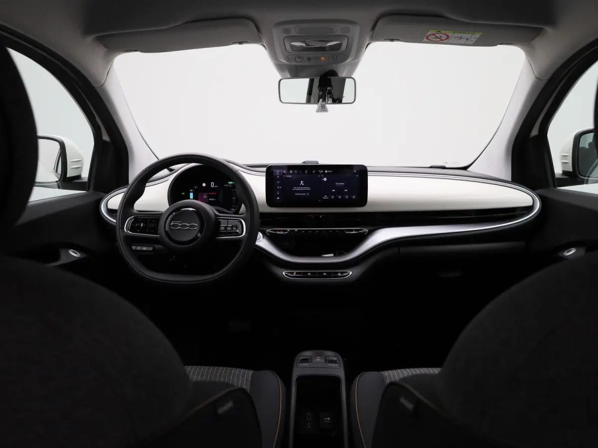 Icon 42 kWh APPLE/ANDROID CARPLAY - LICHTMETALEN VELGEN - NAVIGATIESYSTEEM - 12 MAANDEN BOVAG GARANTIE