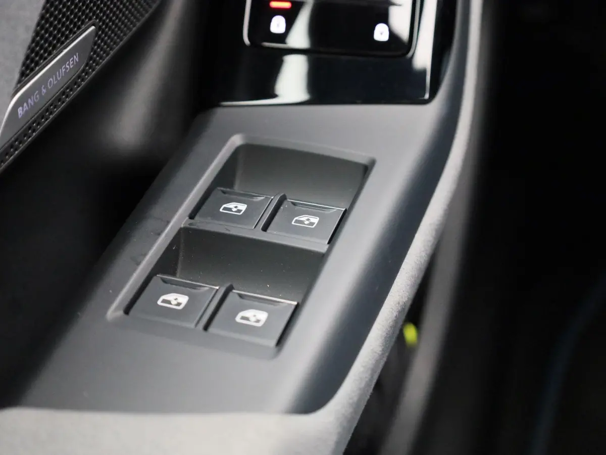 S6 100 kWh 503 PK | Audi exclusive interieur | Glazen panoramadak | Luchtvering | Bang & Olufsen | Head-up display | LED Matrix | Stoelventilatie | Virtual mirrors | Massage | Stoelventilati