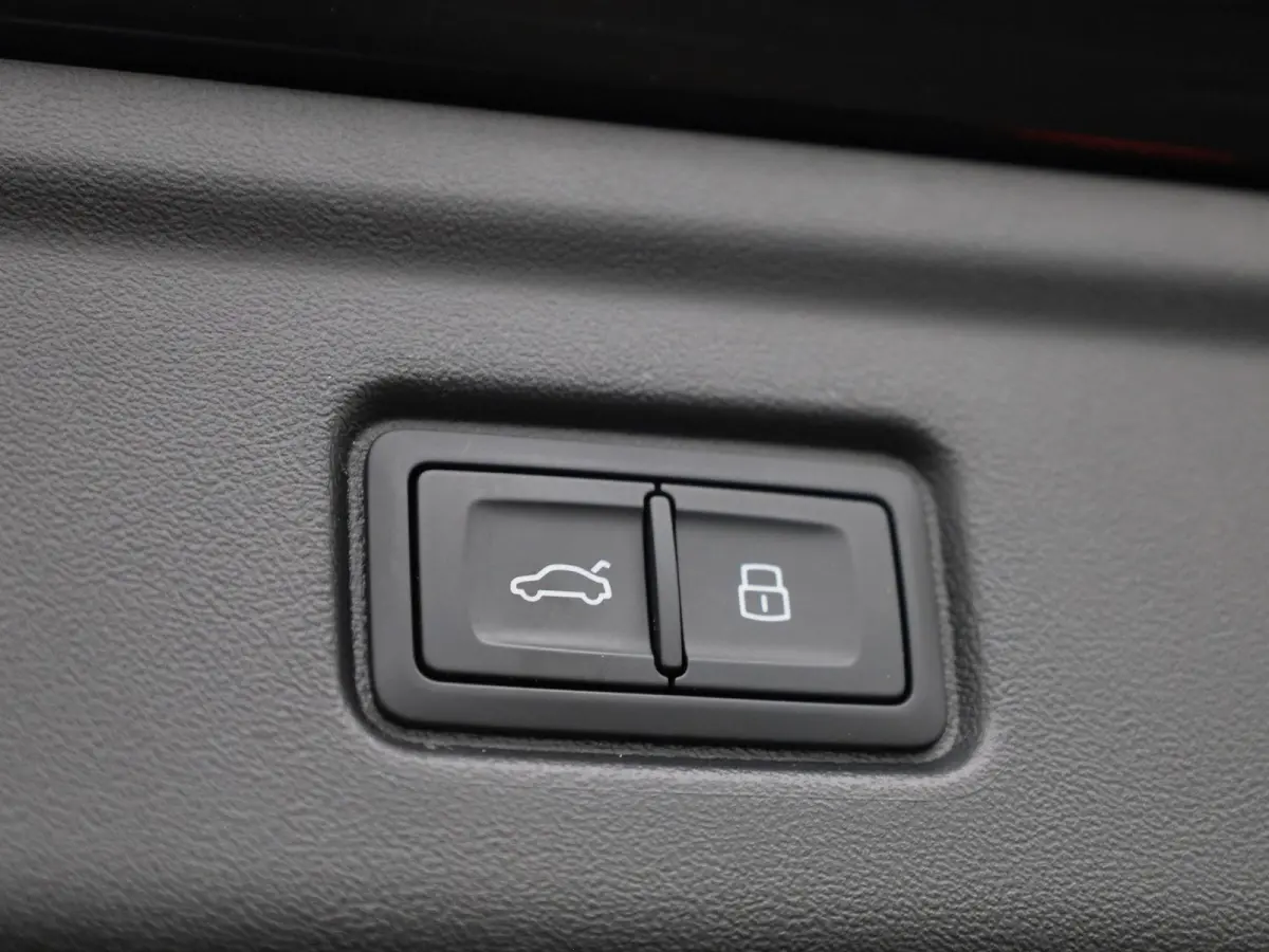 S6 100 kWh 503 PK | Audi exclusive interieur | Glazen panoramadak | Luchtvering | Bang & Olufsen | Head-up display | LED Matrix | Stoelventilatie | Virtual mirrors | Massage | Stoelventilati