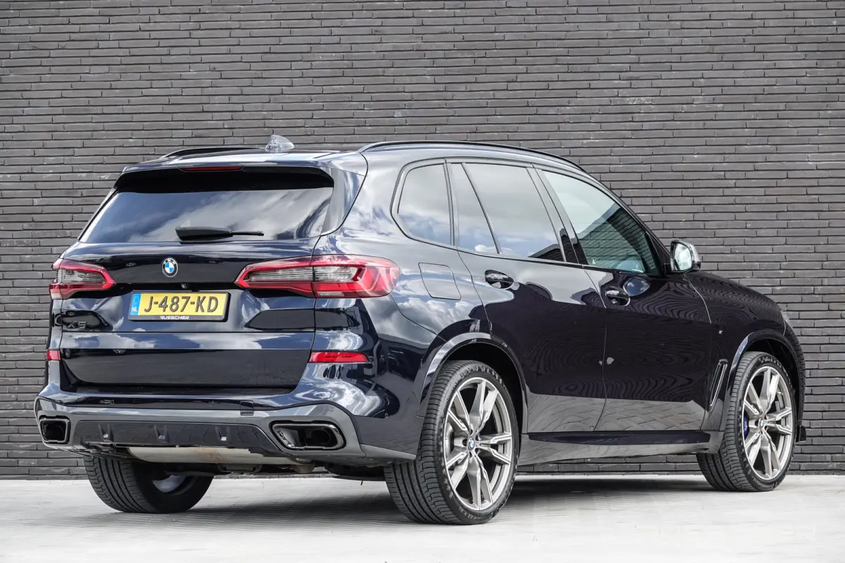 Xdrive 30d 265Pk Aut. | M-Sport | High Executive | Luchtvering | Panoramadak | Head-Up Display | 22''