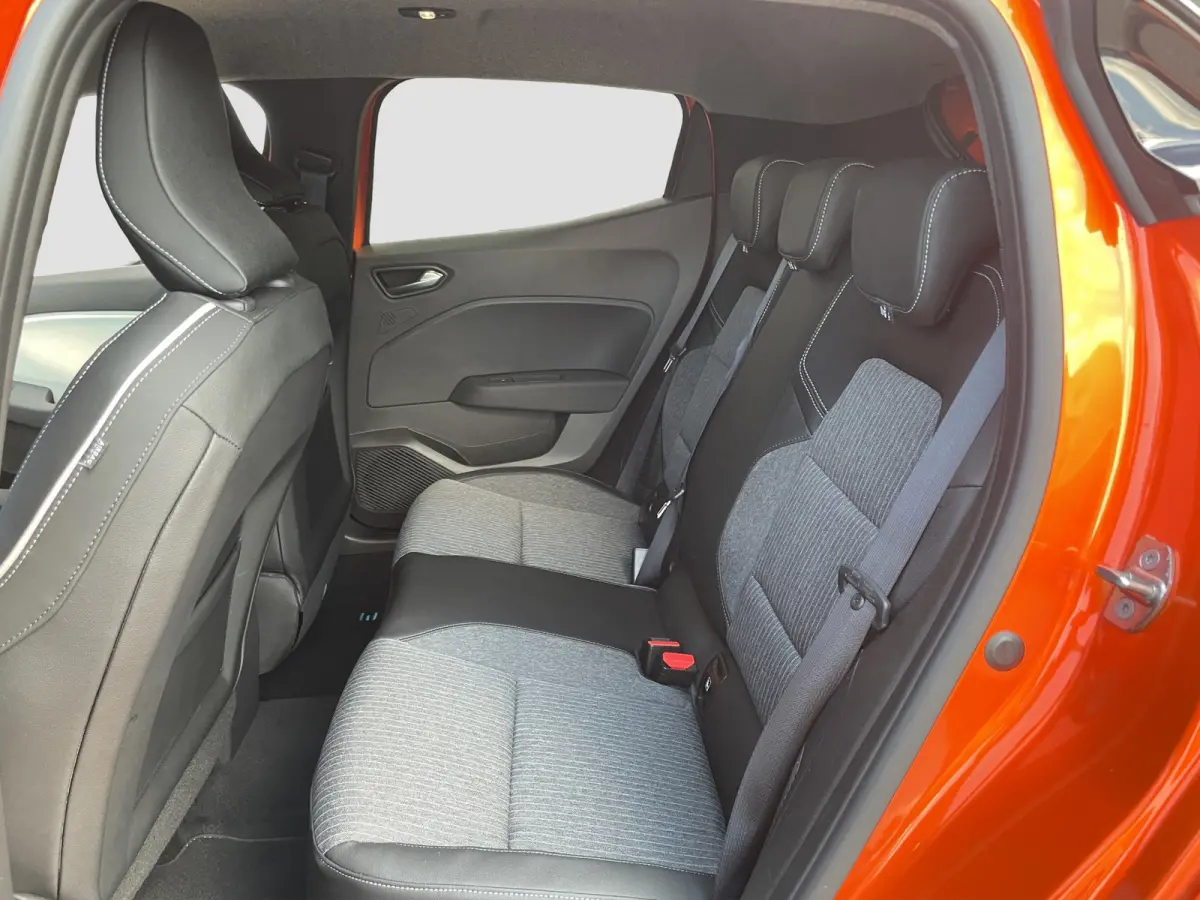 1.6 E-Tech Full Hybrid 145 techno | Camera | Cruise Control | Climate Control | Navigatie