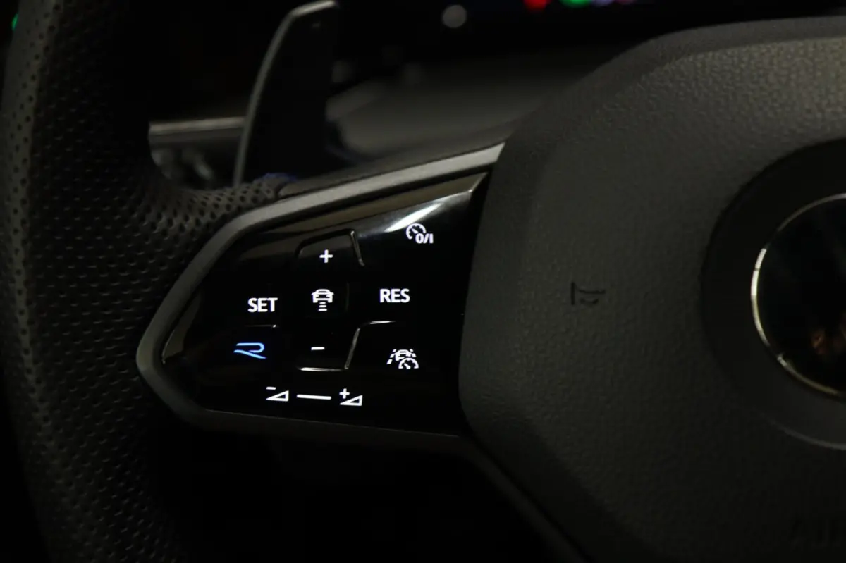 2.0 TSI R 4Motion AKRAP/PANO/IQ/H-K/KEYLESS/BOMVOL