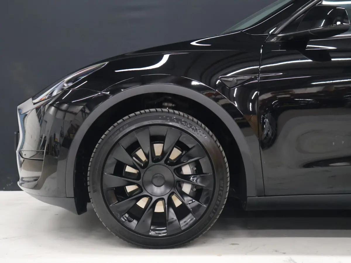 RWD 58 kWh [PANORAMADAK, ELEKTRISCHE STOELEN, PDC, CAMERA, STOELVERWARMING, STUURVERWARMING, KEYLESS ENTRY, KEYLESS START, DODEHOEKDETECTIE, CLIMATE CONTROL, NIEUWSTAAT]
