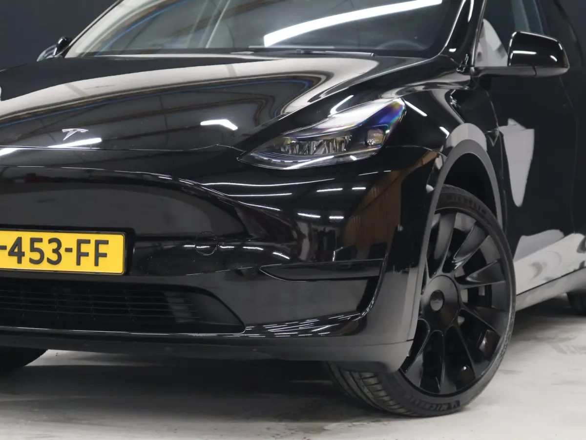 RWD 58 kWh [PANORAMADAK, ELEKTRISCHE STOELEN, PDC, CAMERA, STOELVERWARMING, STUURVERWARMING, KEYLESS ENTRY, KEYLESS START, DODEHOEKDETECTIE, CLIMATE CONTROL, NIEUWSTAAT]