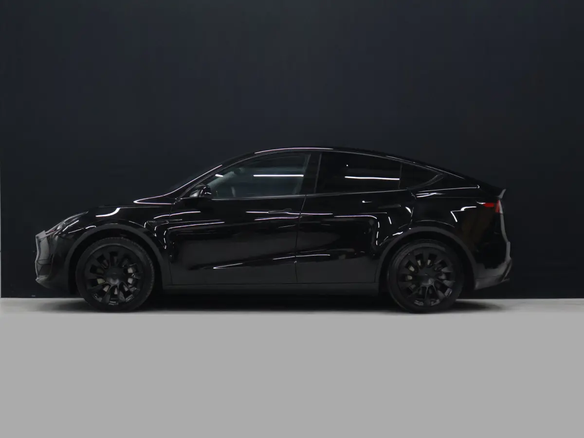 RWD 58 kWh [PANORAMADAK, ELEKTRISCHE STOELEN, PDC, CAMERA, STOELVERWARMING, STUURVERWARMING, KEYLESS ENTRY, KEYLESS START, DODEHOEKDETECTIE, CLIMATE CONTROL, NIEUWSTAAT]