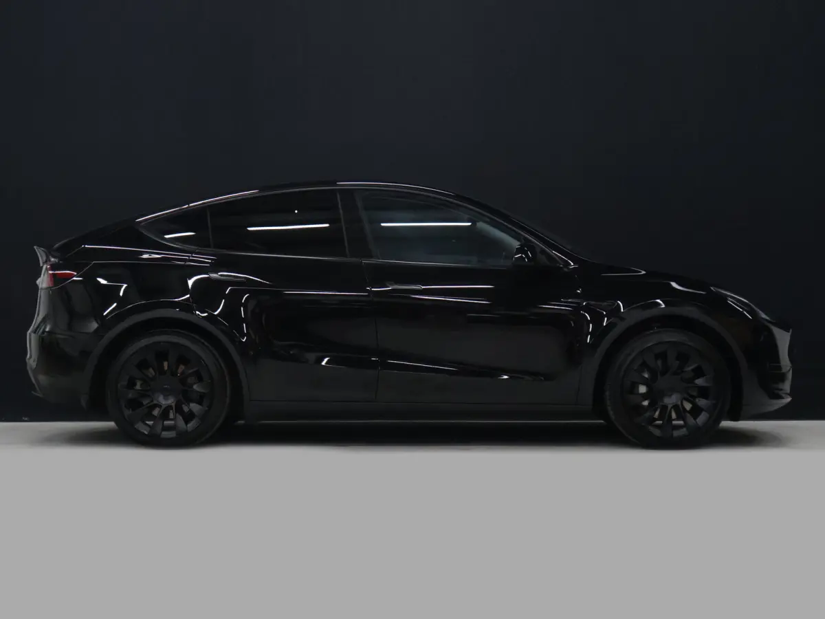 RWD 58 kWh [PANORAMADAK, ELEKTRISCHE STOELEN, PDC, CAMERA, STOELVERWARMING, STUURVERWARMING, KEYLESS ENTRY, KEYLESS START, DODEHOEKDETECTIE, CLIMATE CONTROL, NIEUWSTAAT]
