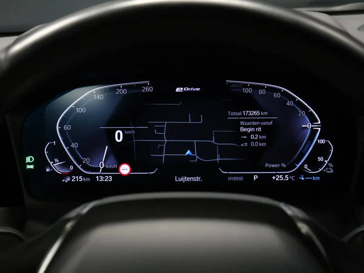 320e Business Edition Sport Plus [APPLE CARPLAY, ANDROID, TREKHAAK, STOELVERWARMING, CRUISE, ELEKTRISCHE ACHTERKLEP, DIGITAL DASH, NAVIGATIE, NIEUWSTAAT]