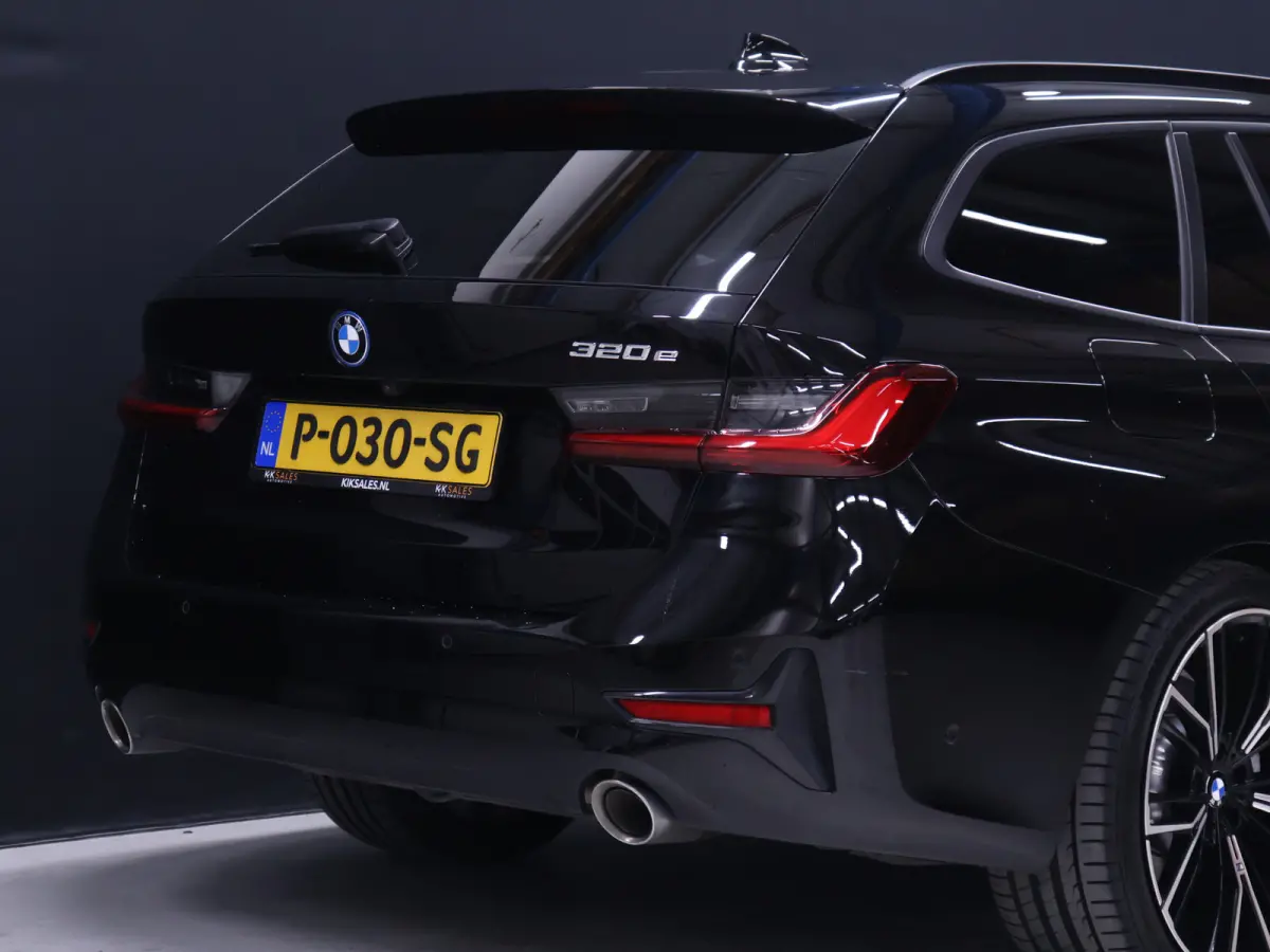 320e Business Edition Sport Plus [APPLE CARPLAY, ANDROID, TREKHAAK, STOELVERWARMING, CRUISE, ELEKTRISCHE ACHTERKLEP, DIGITAL DASH, NAVIGATIE, NIEUWSTAAT]