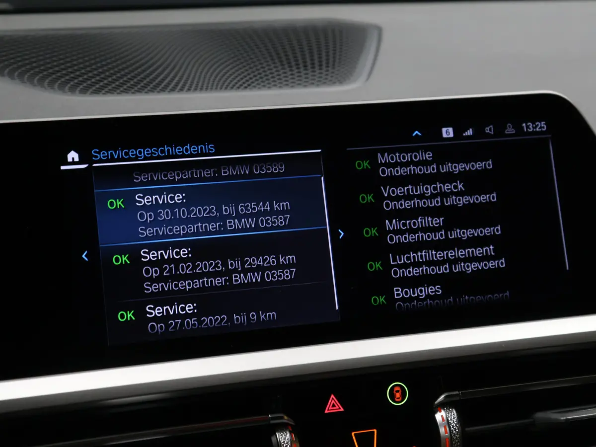 320e Business Edition Sport Plus [APPLE CARPLAY, ANDROID, TREKHAAK, STOELVERWARMING, CRUISE, ELEKTRISCHE ACHTERKLEP, DIGITAL DASH, NAVIGATIE, NIEUWSTAAT]