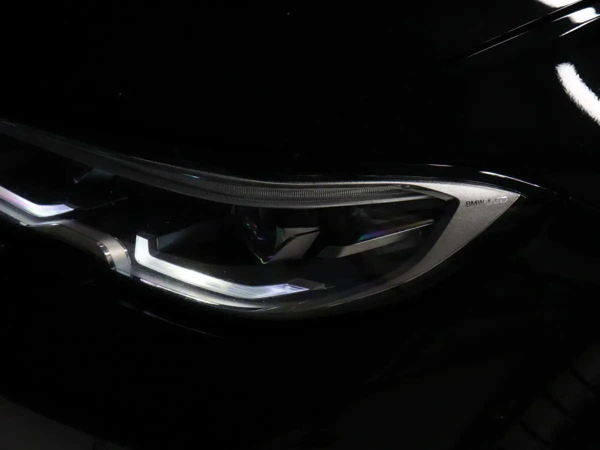 320e Business Edition Sport Plus [APPLE CARPLAY, ANDROID, TREKHAAK, STOELVERWARMING, CRUISE, ELEKTRISCHE ACHTERKLEP, DIGITAL DASH, NAVIGATIE, NIEUWSTAAT]