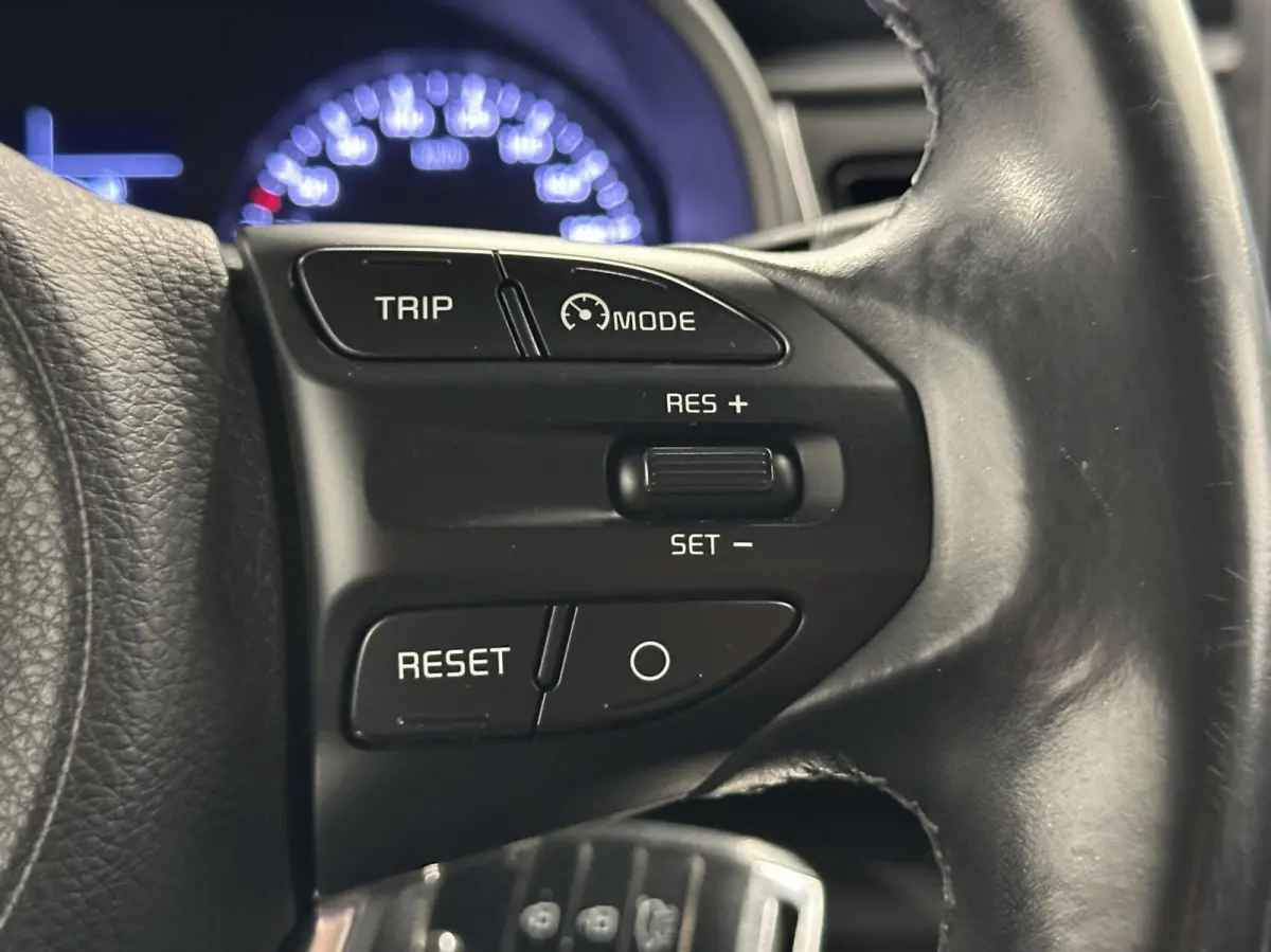 1.0 TGDI ComfortPlusLine Navigator CAMERA CARPLAY NAVI CRUISE.