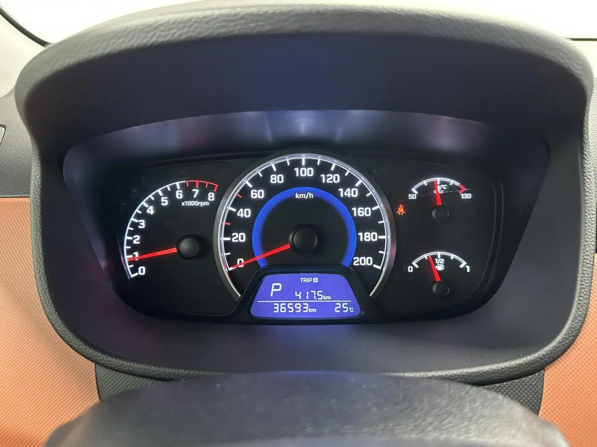 1.0i Comfort 5p. AIRCO CARPLAY 36000 KM.