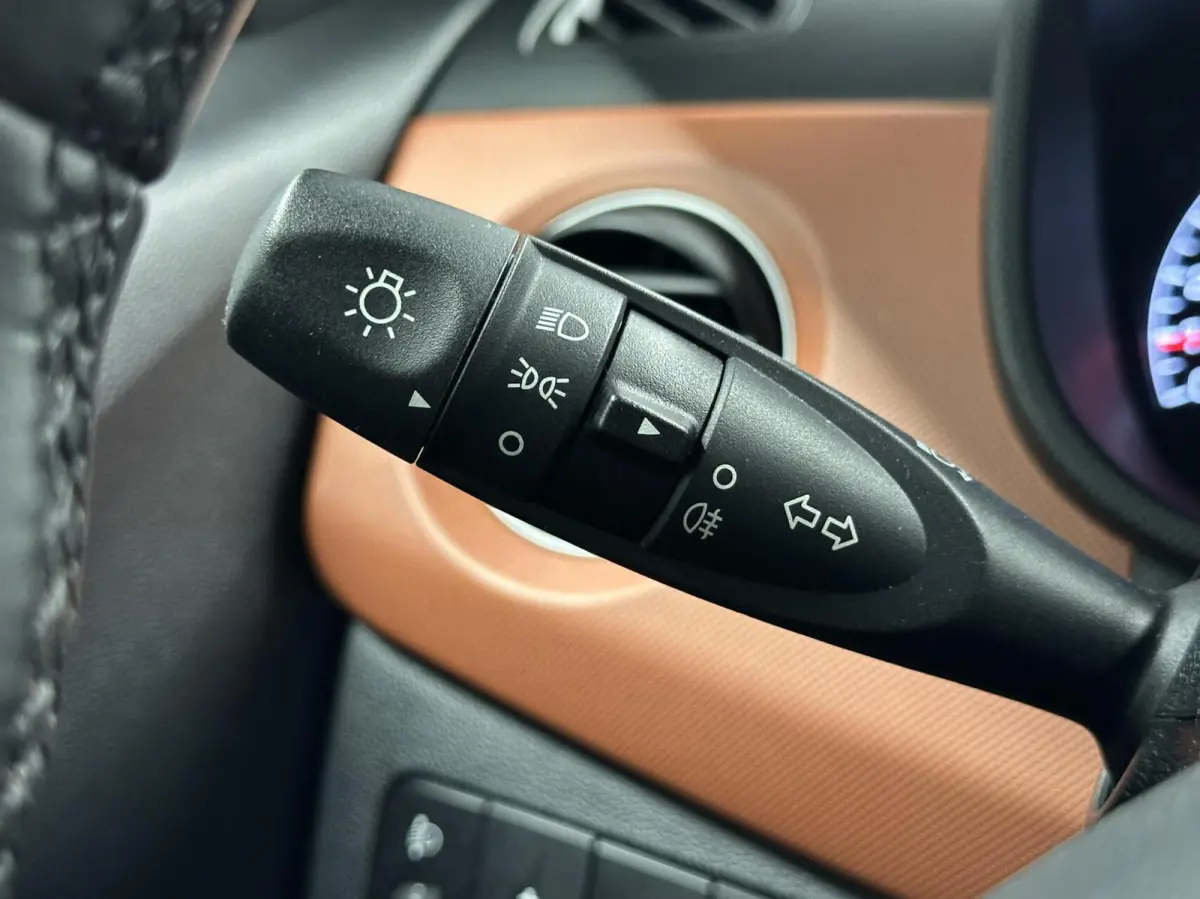 1.0i Comfort 5p. AIRCO CARPLAY 36000 KM.