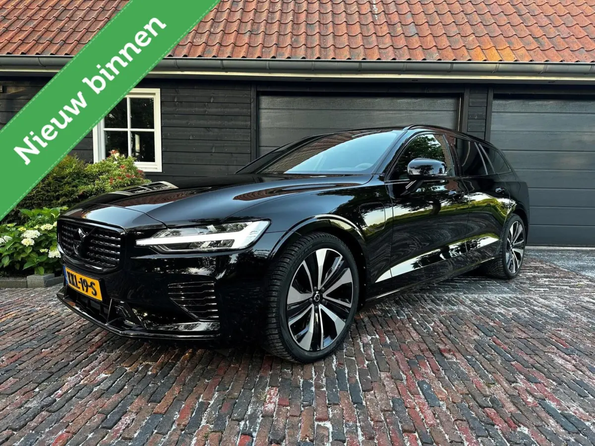 2.0 T6 Recharge AWD R-Design