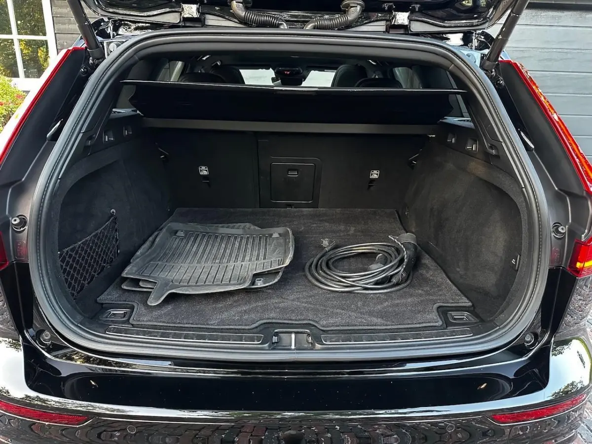 2.0 T6 Recharge AWD R-Design