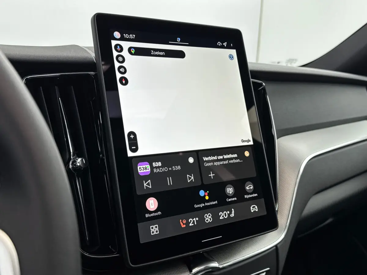 T6 Recharge Plus Black Edition | 21" | Panoramadak | Head Up | 360 Camera | Trekhaak | Harman Kardon | Full LED | Elektr. verst. Sportstoelen | Adaptieve Cruise | BLIS | Stoel/Stuur/Achterba