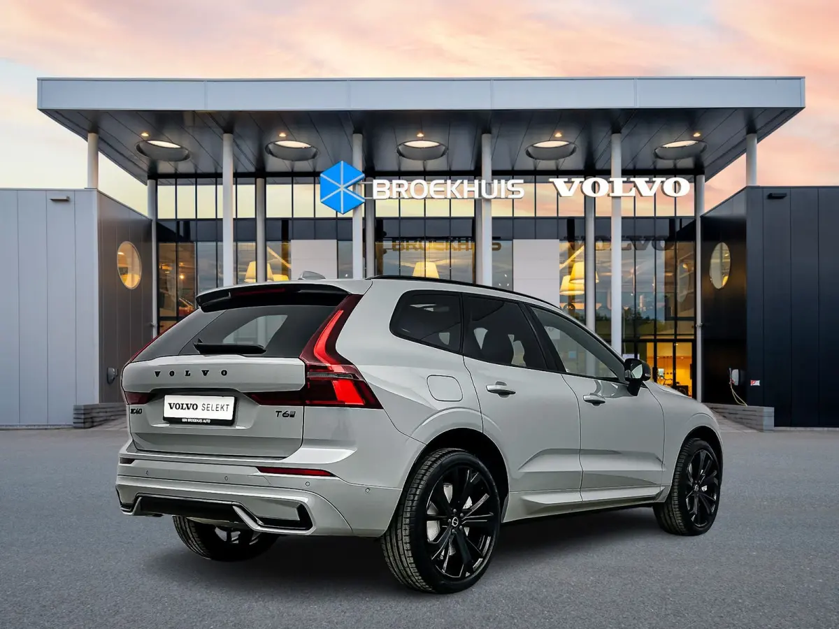 T6 Recharge Plus Black Edition | 21" | Panoramadak | Head Up | 360 Camera | Trekhaak | Harman Kardon | Full LED | Elektr. verst. Sportstoelen | Adaptieve Cruise | BLIS | Stoel/Stuur/Achterba
