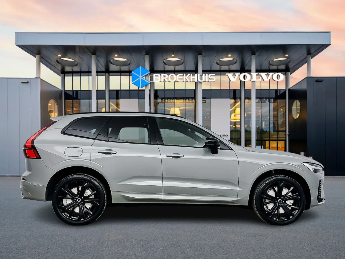T6 Recharge Plus Black Edition | 21" | Panoramadak | Head Up | 360 Camera | Trekhaak | Harman Kardon | Full LED | Elektr. verst. Sportstoelen | Adaptieve Cruise | BLIS | Stoel/Stuur/Achterba