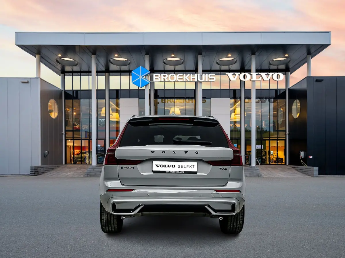 T6 Recharge Plus Black Edition | 21" | Panoramadak | Head Up | 360 Camera | Trekhaak | Harman Kardon | Full LED | Elektr. verst. Sportstoelen | Adaptieve Cruise | BLIS | Stoel/Stuur/Achterba