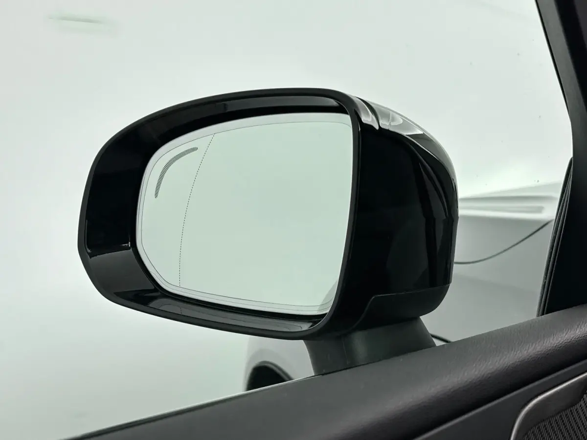 T6 Recharge Plus Black Edition | 21" | Panoramadak | Head Up | 360 Camera | Trekhaak | Harman Kardon | Full LED | Elektr. verst. Sportstoelen | Adaptieve Cruise | BLIS | Stoel/Stuur/Achterba