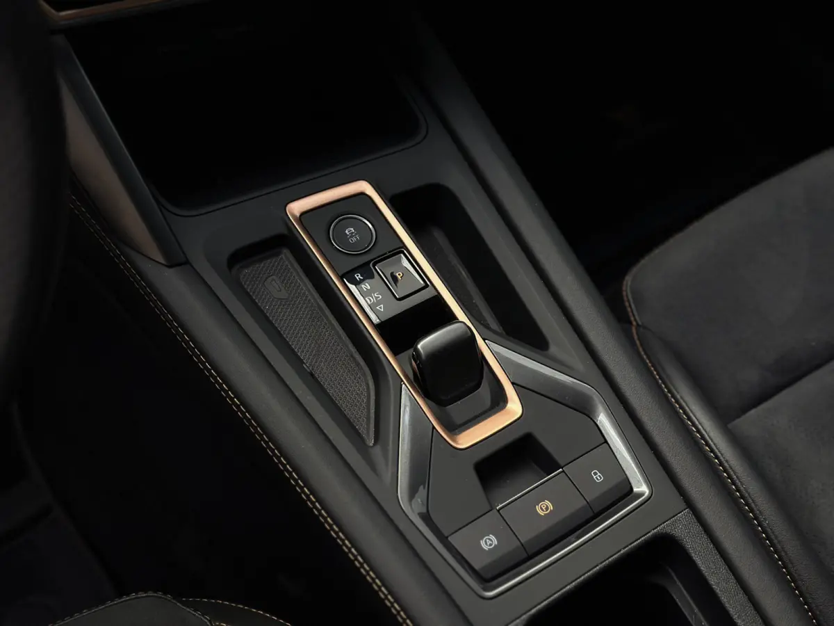1.5 TSI e-Hybrid VZ Performance 272PK | Matt Grey | Pano | Memory | ACC | 1e eig | Nieuwstaat