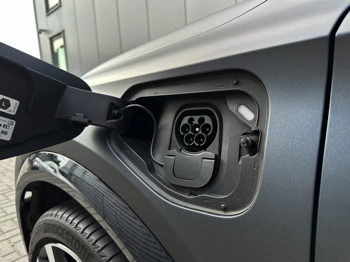 1.5 TSI e-Hybrid VZ Performance 272PK | Matt Grey | Pano | Memory | ACC | 1e eig | Nieuwstaat