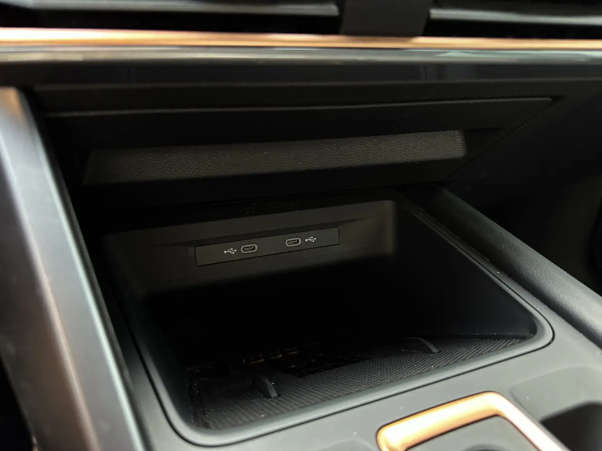 1.5 TSI e-Hybrid VZ Performance 272PK | Matt Grey | Pano | Memory | ACC | 1e eig | Nieuwstaat