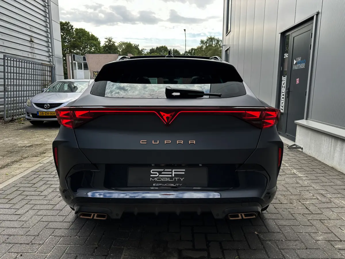 1.5 TSI e-Hybrid VZ Performance 272PK | Matt Grey | Pano | Memory | ACC | 1e eig | Nieuwstaat