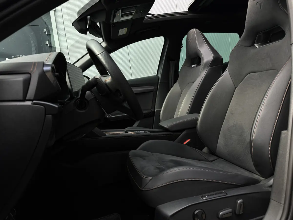 1.5 TSI e-Hybrid VZ Performance 272PK | Matt Grey | Pano | Memory | ACC | 1e eig | Nieuwstaat