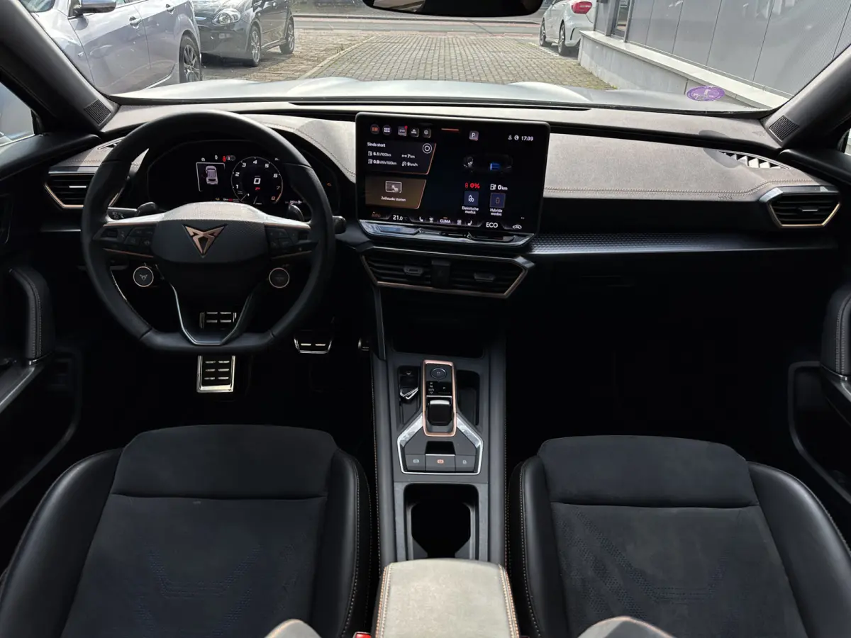 1.5 TSI e-Hybrid VZ Performance 272PK | Matt Grey | Pano | Memory | ACC | 1e eig | Nieuwstaat
