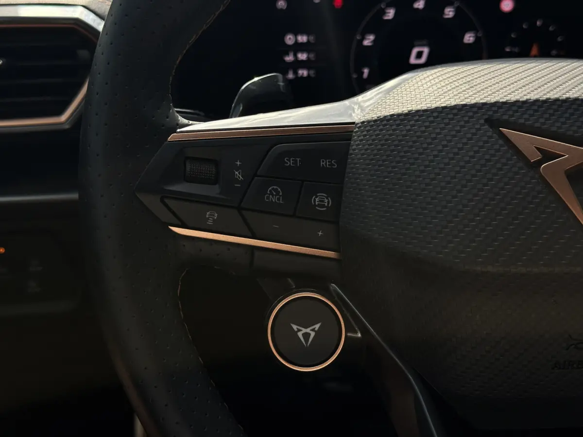 1.5 TSI e-Hybrid VZ Performance 272PK | Matt Grey | Pano | Memory | ACC | 1e eig | Nieuwstaat