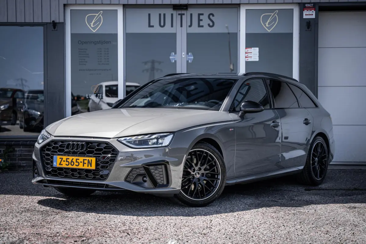 2.0 35 TFSI S-Line Competition NL-auto|Matrix|Chronosgrijs|Elek-Trekhaak|ACC|Camera|Carplay|1e-eig.