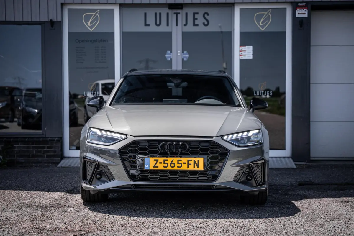 2.0 35 TFSI S-Line Competition NL-auto|Matrix|Chronosgrijs|Elek-Trekhaak|ACC|Camera|Carplay|1e-eig.