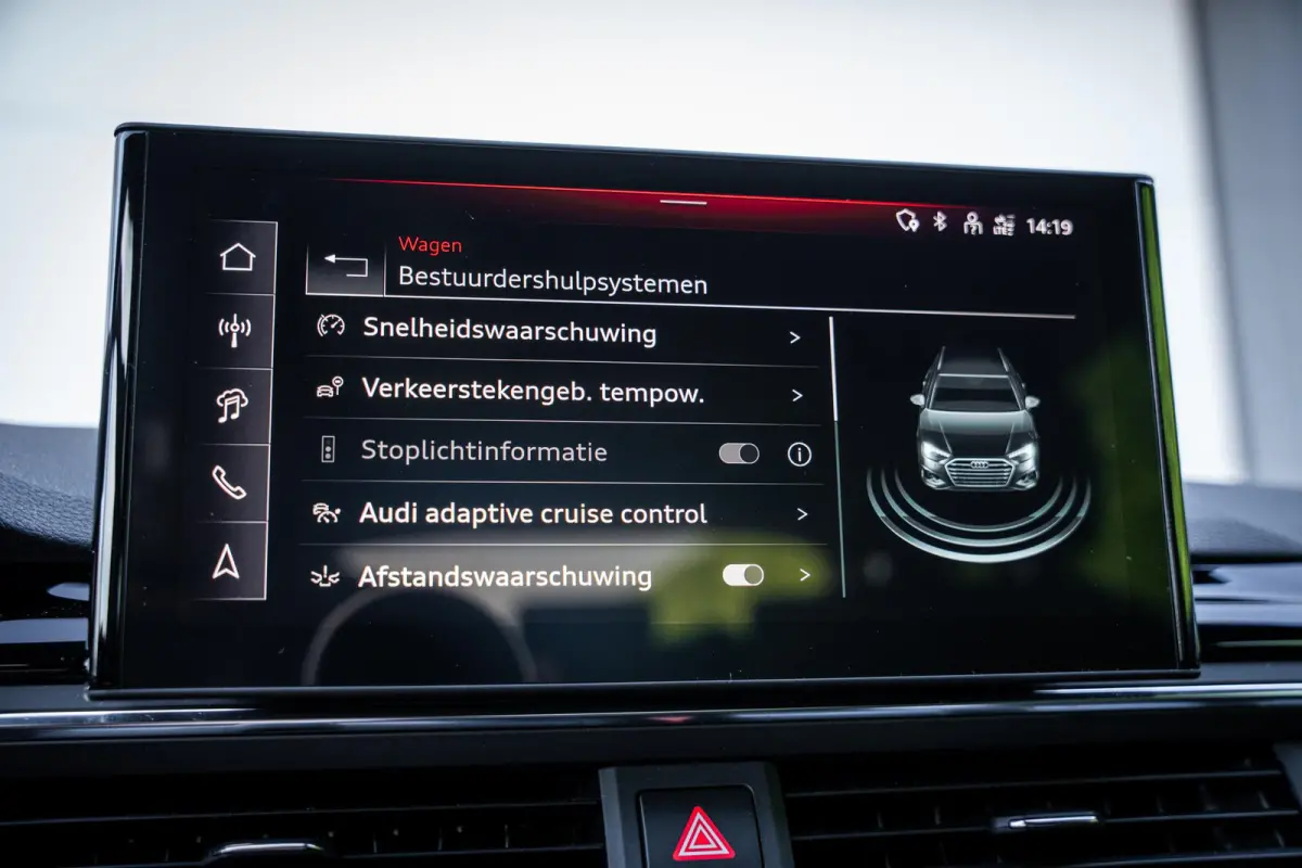 2.0 35 TFSI S-Line Competition NL-auto|Matrix|Chronosgrijs|Elek-Trekhaak|ACC|Camera|Carplay|1e-eig.