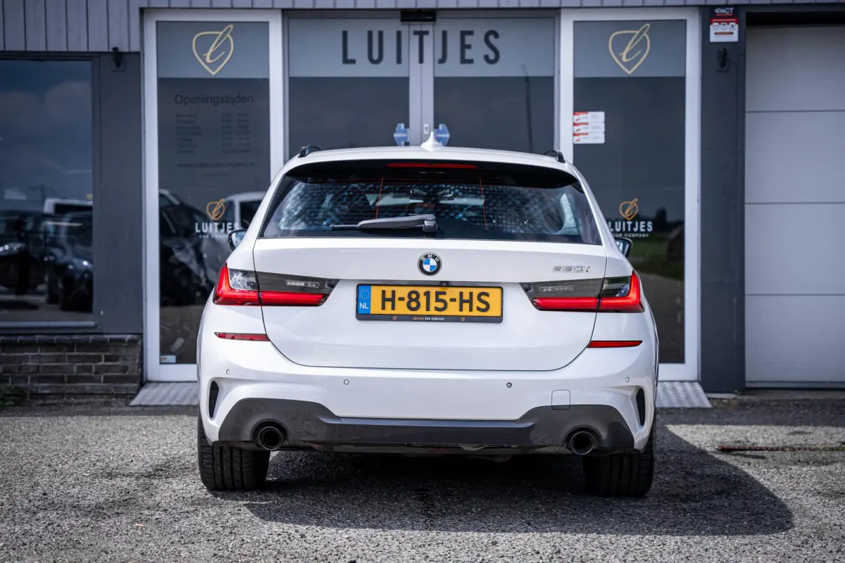 330i 258pk M-Sport Org.NL|Pano|H/K|HuD|360°|Trekhaak|Memory|Laser|Carplay|Elek-A.klep|NAP