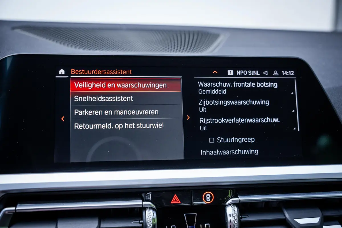 330i 258pk M-Sport Org.NL|Pano|H/K|HuD|360°|Trekhaak|Memory|Laser|Carplay|Elek-A.klep|NAP