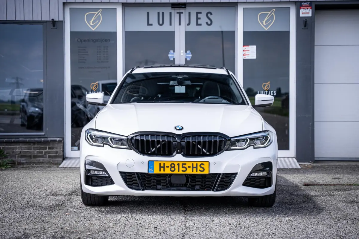 330i 258pk M-Sport Org.NL|Pano|H/K|HuD|360°|Trekhaak|Memory|Laser|Carplay|Elek-A.klep|NAP