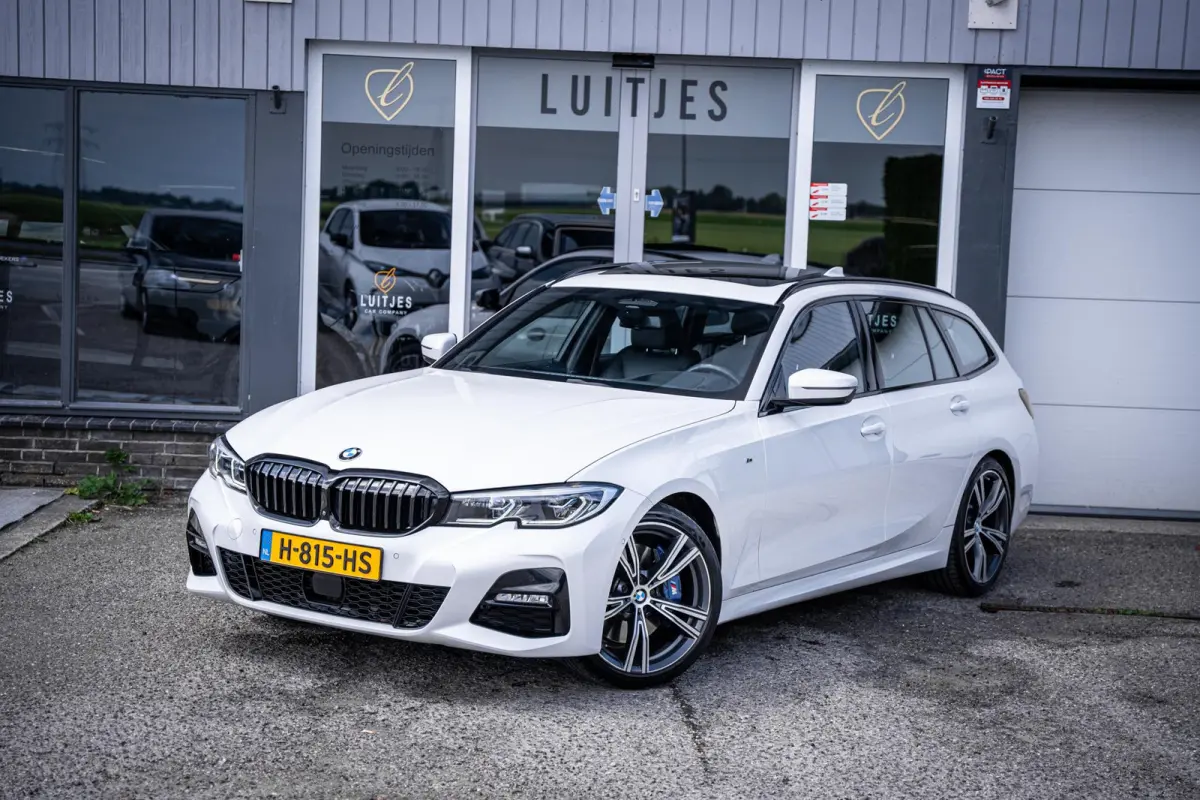 330i 258pk M-Sport Org.NL|Pano|H/K|HuD|360°|Trekhaak|Memory|Laser|Carplay|Elek-A.klep|NAP