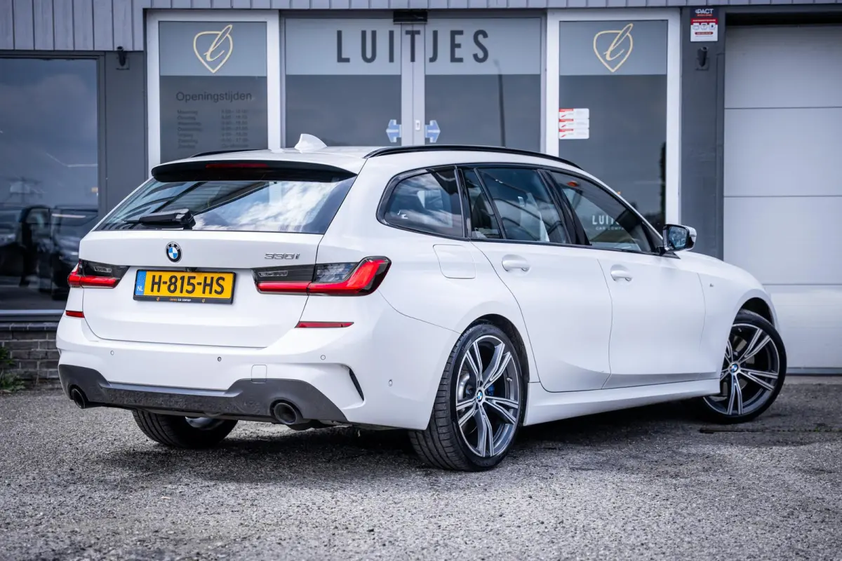 330i 258pk M-Sport Org.NL|Pano|H/K|HuD|360°|Trekhaak|Memory|Laser|Carplay|Elek-A.klep|NAP