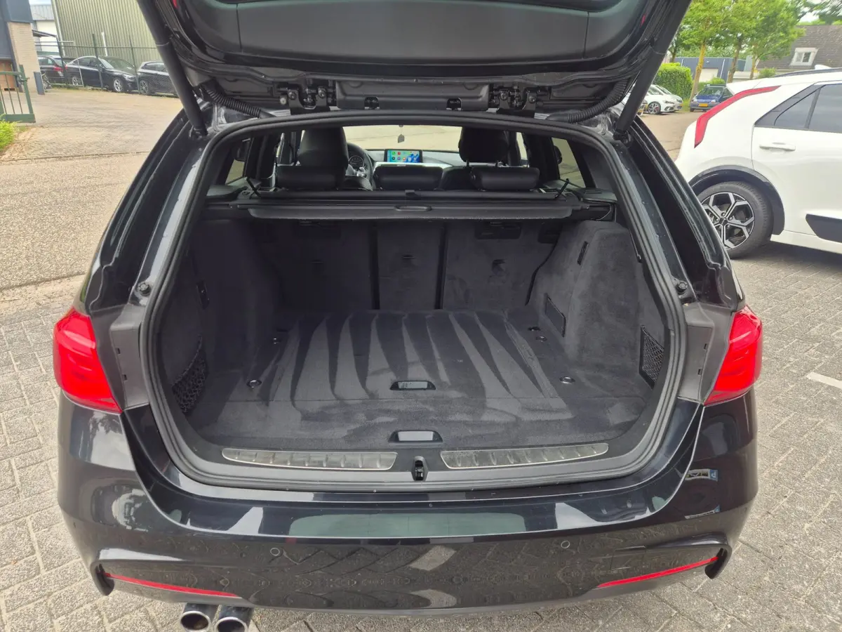 320i M Sport B48 6WB Apple CarPlay Trekhaak Shadowline GR Navi Touch Angle 320i Corporate Lease High Executive