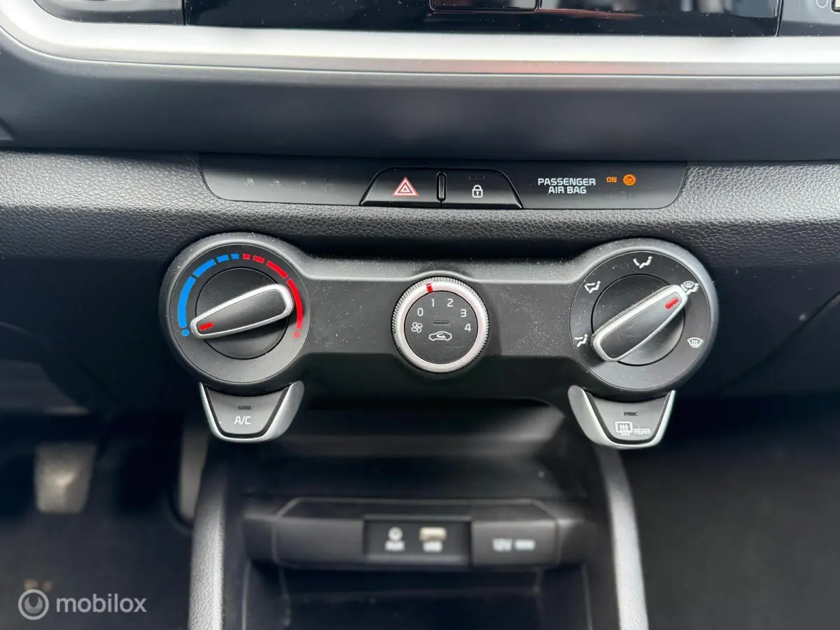 1.0 T-GDi DynamicLine | CarPlay | Navigatie | Camera | Slechts 21.893 km! | NAP | NL AUTO