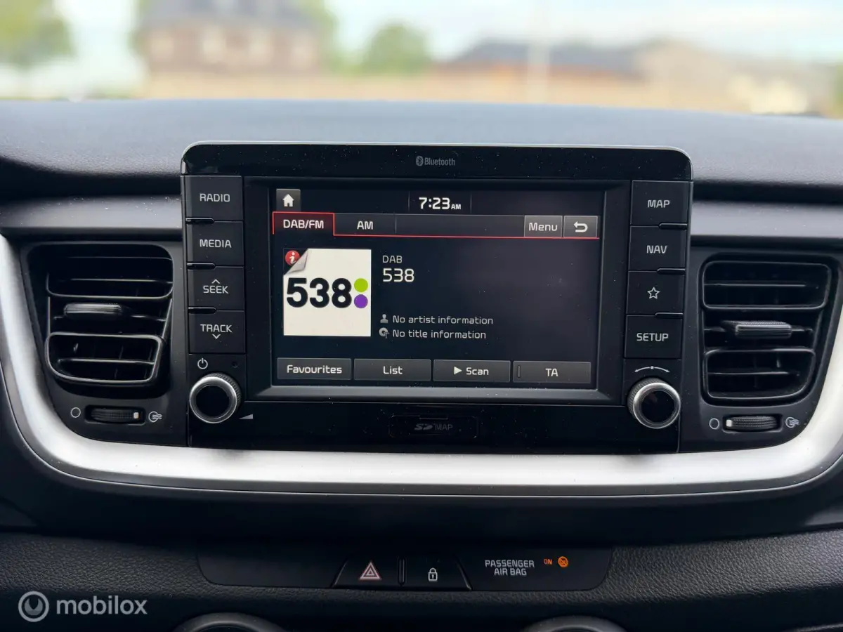 1.0 T-GDi DynamicLine | CarPlay | Navigatie | Camera | Slechts 21.893 km! | NAP | NL AUTO