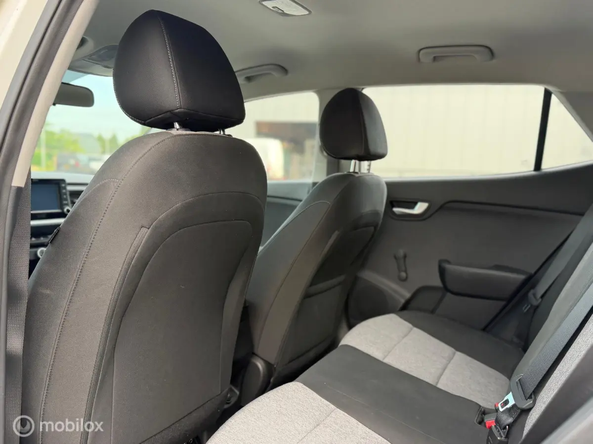 1.0 T-GDi DynamicLine | CarPlay | Navigatie | Camera | Slechts 21.893 km! | NAP | NL AUTO