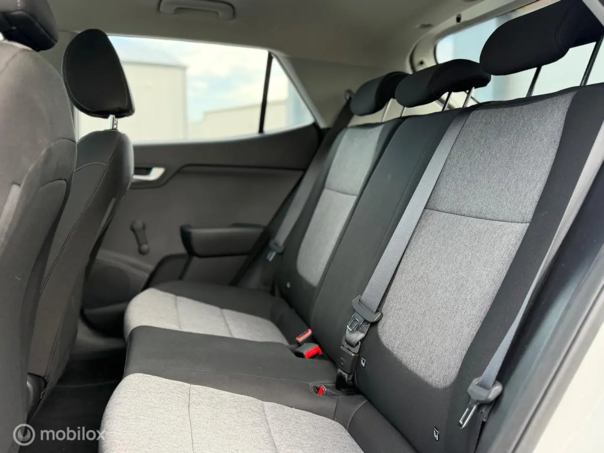 1.0 T-GDi DynamicLine | CarPlay | Navigatie | Camera | Slechts 21.893 km! | NAP | NL AUTO