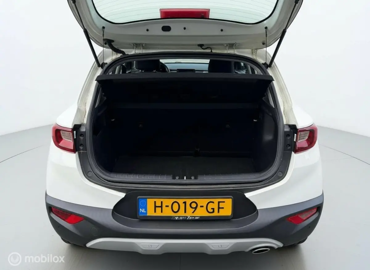 1.0 T-GDi DynamicLine | CarPlay | Navigatie | Camera | Slechts 21.893 km! | NAP | NL AUTO
