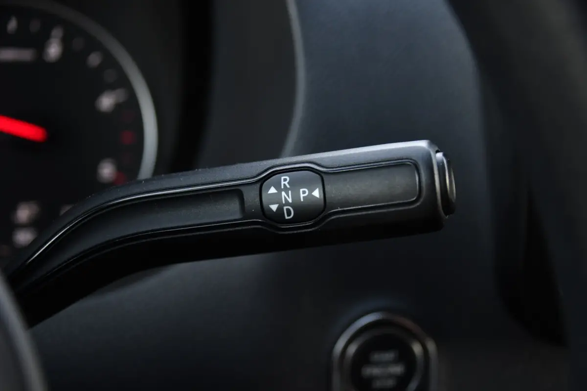 315 1.9 CDI L2H1 RWD PB Edition Camera, Cruise, Carplay, 150pk, Sensoren, Automaat, LED, Multimedia, Airco, Uniek!