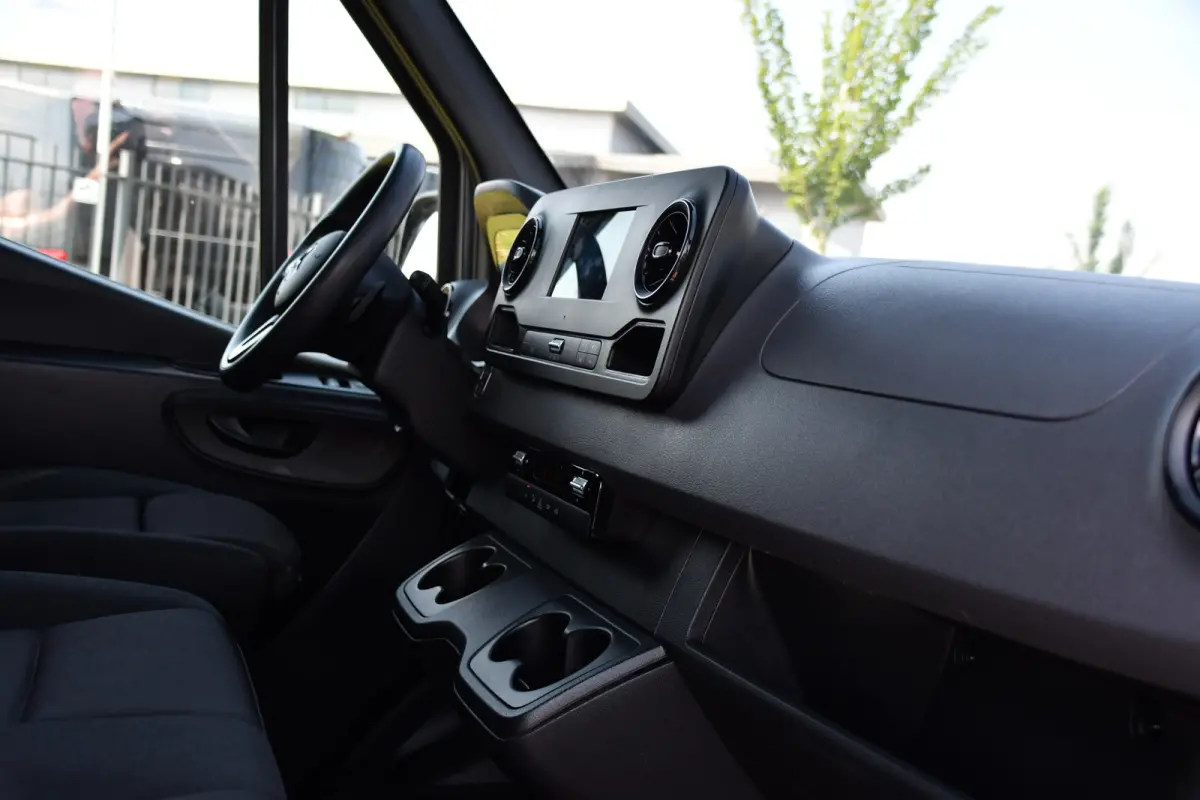 315 1.9 CDI L2H1 RWD PB Edition Camera, Cruise, Carplay, 150pk, Sensoren, Automaat, LED, Multimedia, Airco, Uniek!