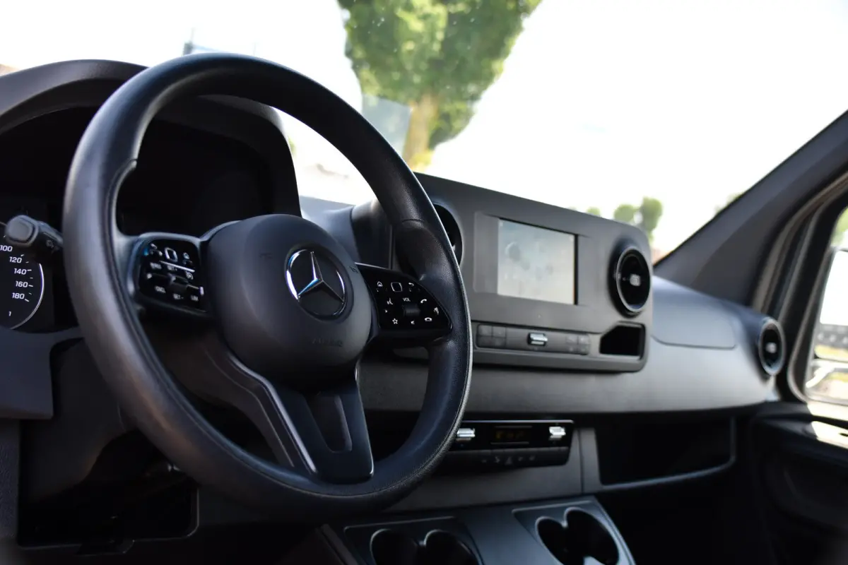 315 1.9 CDI L2H1 RWD PB Edition Camera, Cruise, Carplay, 150pk, Sensoren, Automaat, LED, Multimedia, Airco, Uniek!